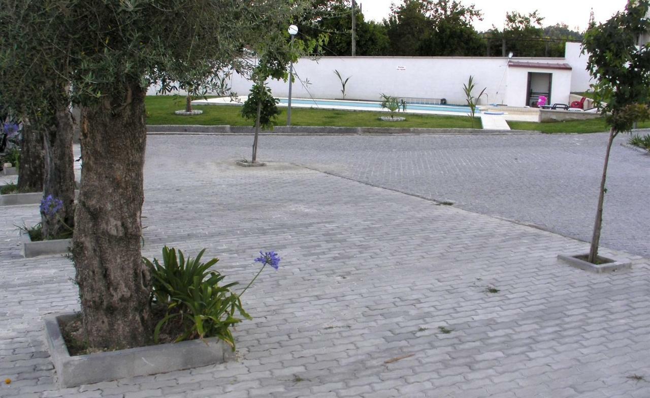 Alojamento Costa & Dias Vila Verde  Exteriör bild