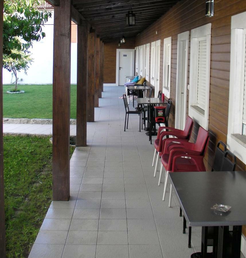 Alojamento Costa & Dias Vila Verde  Exteriör bild