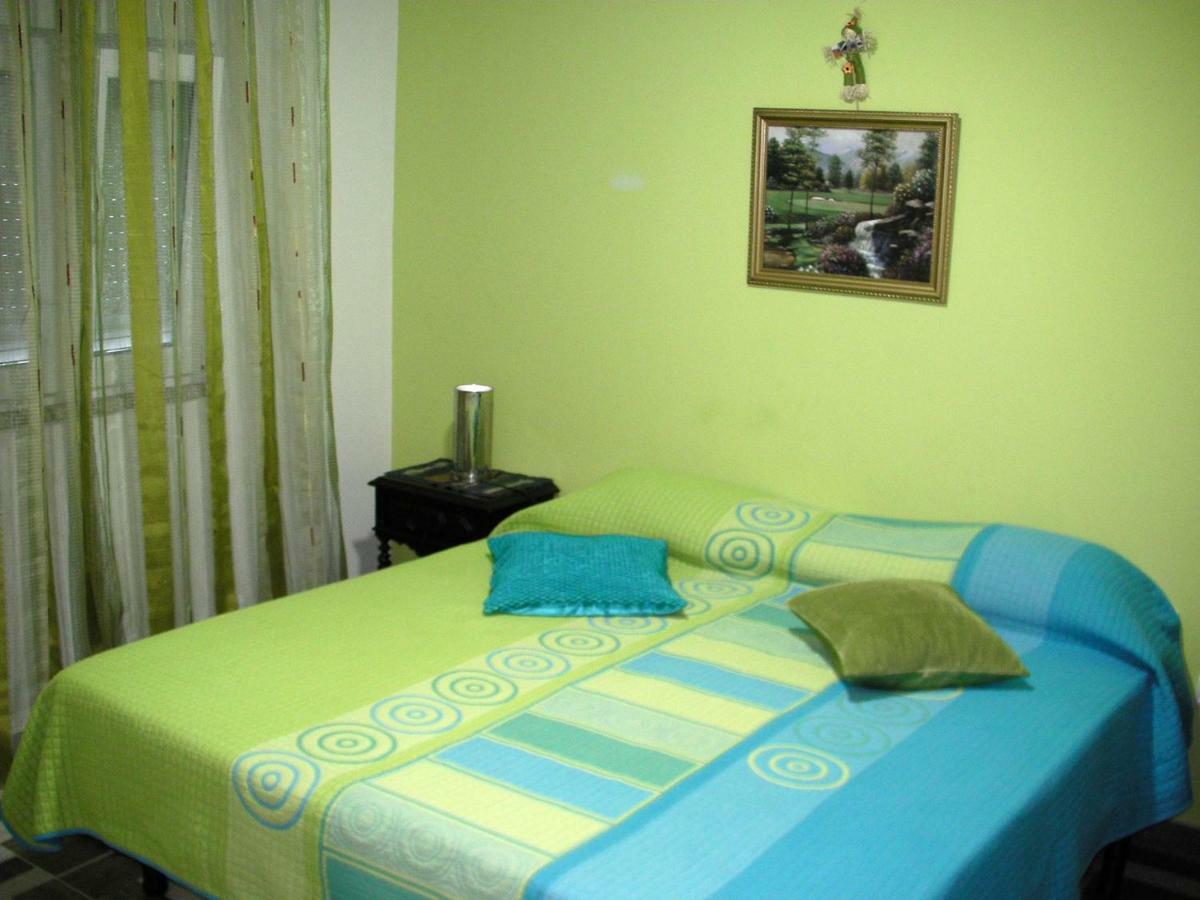 Alojamento Costa & Dias Vila Verde  Exteriör bild