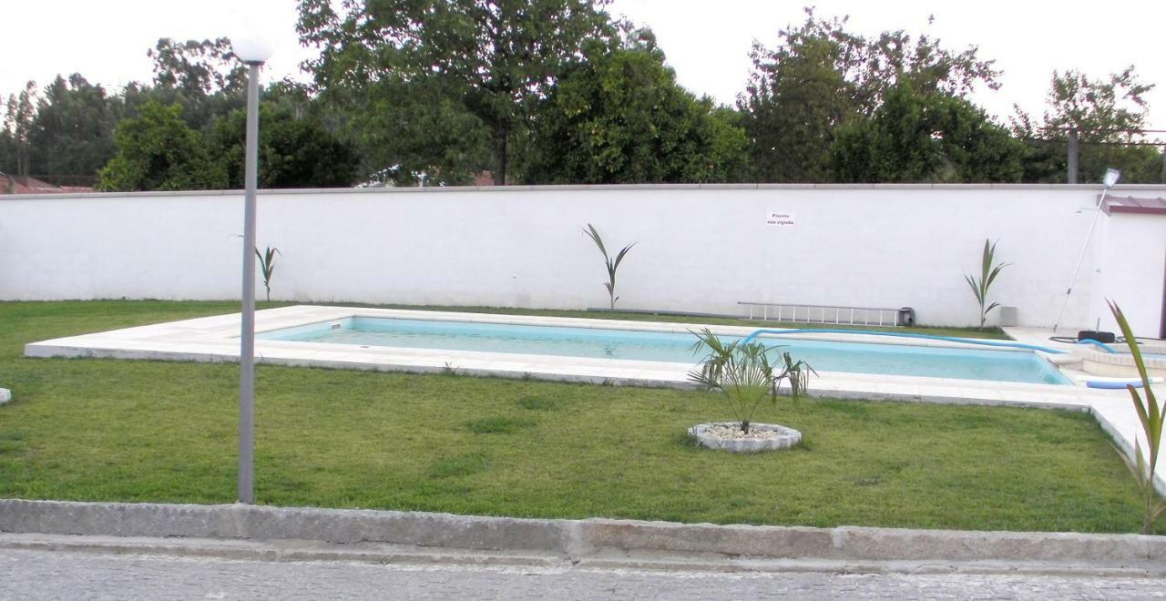 Alojamento Costa & Dias Vila Verde  Exteriör bild